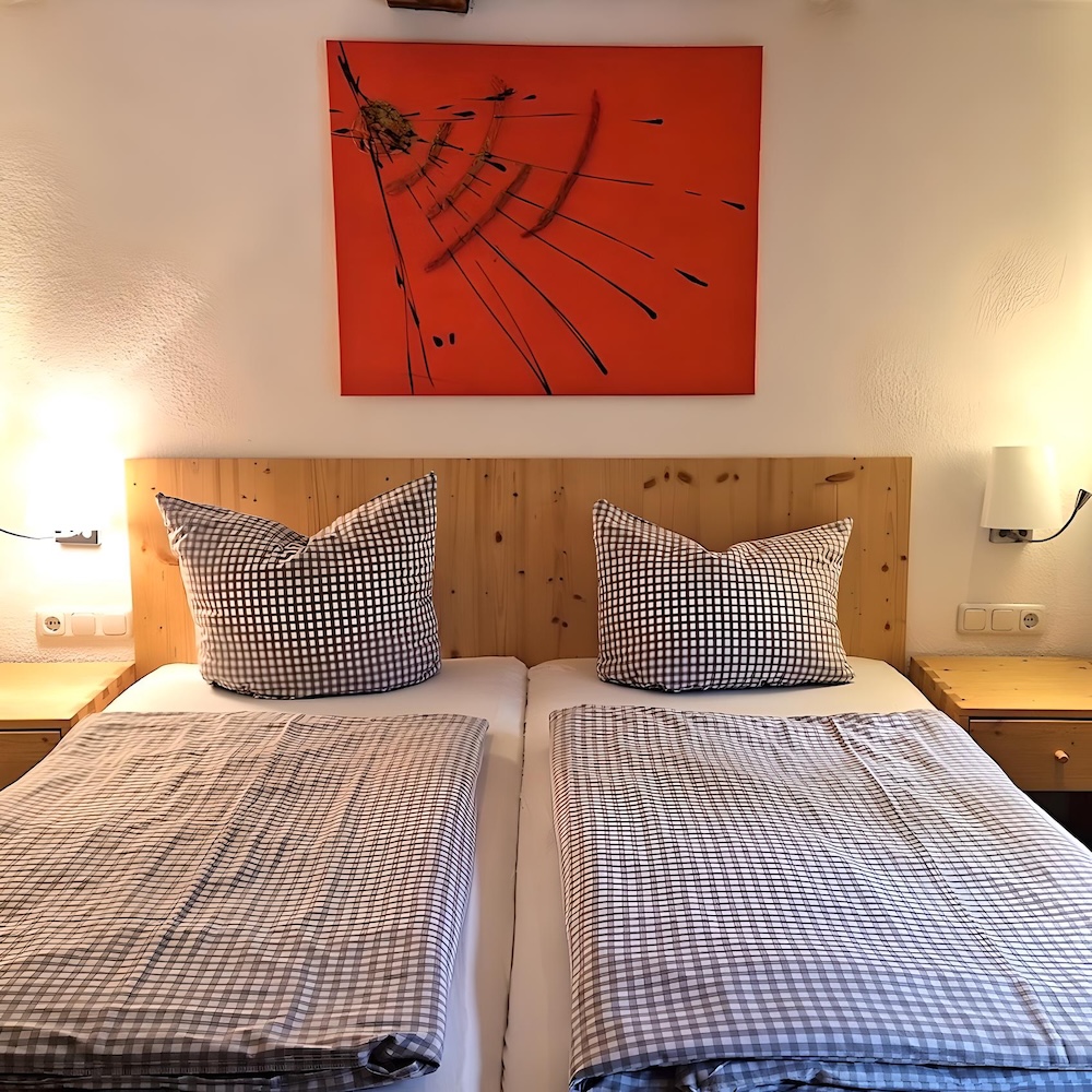 BERGHEIM - Gasthaus & Pension / Tannheim-Tirol