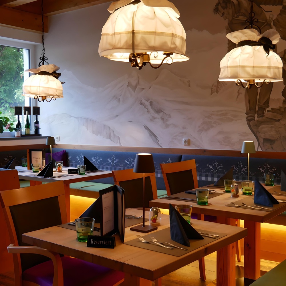 BERGHEIM - Gasthaus & Pension / Tannheim-Tirol