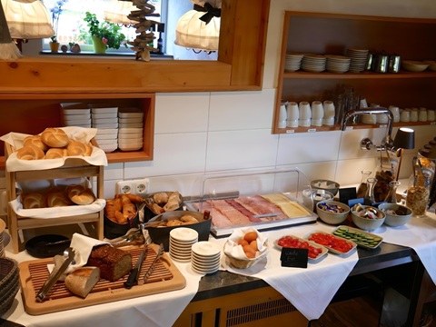 BERGHEIM - Gasthaus & Pension / Tannheim-Tirol