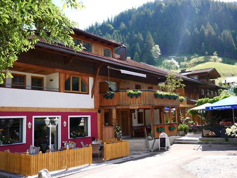 BERGHEIM - Gasthaus & Pension / Tannheim-Tirol